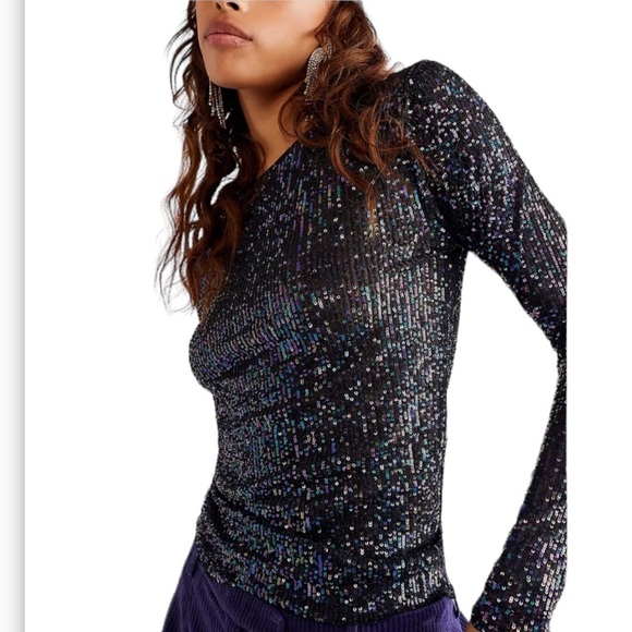 FREE PEOPLE GOLD RUSH IRRIDESCENT BLACK SEQUIN TOP SMALL - Picture 2 of 6